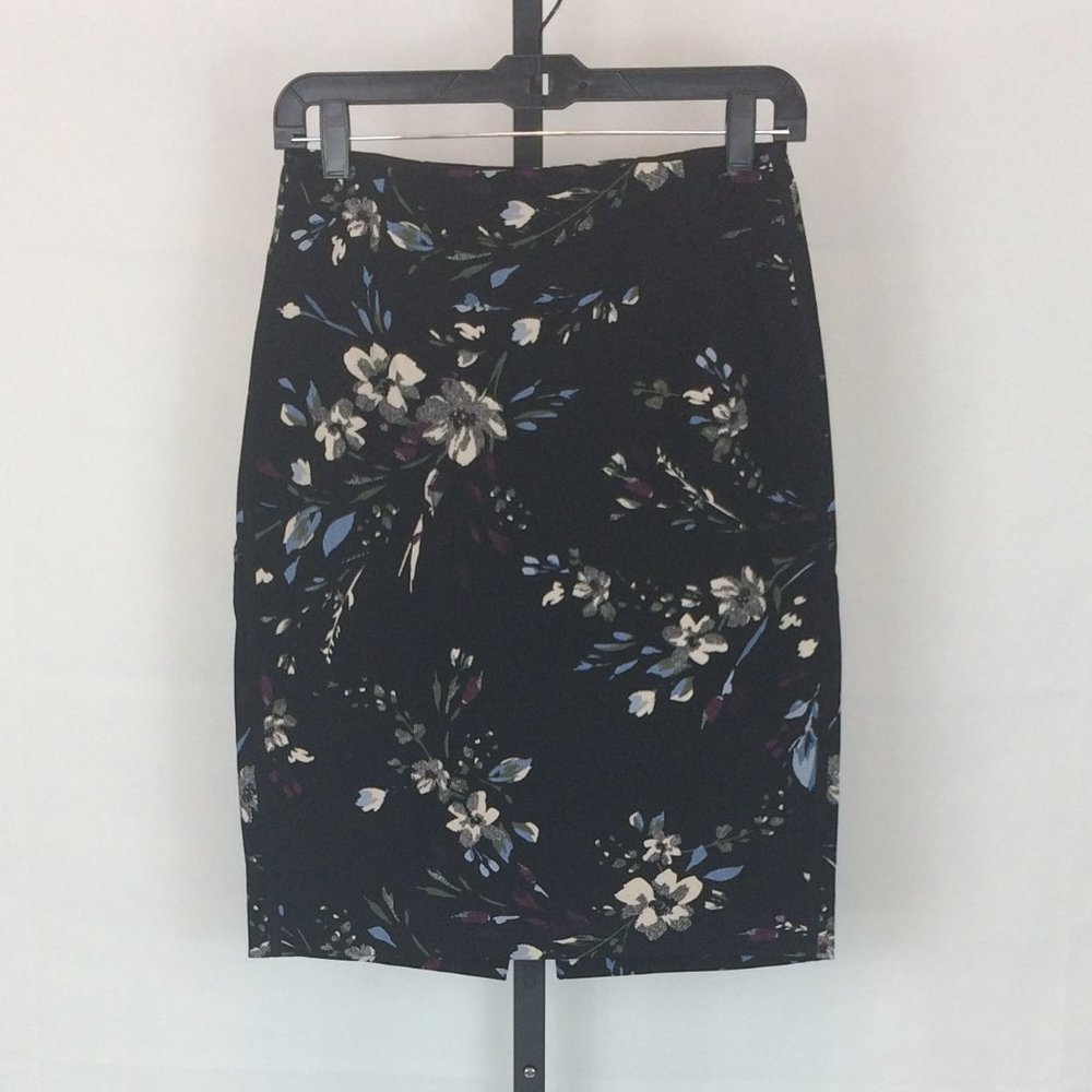 White House Black Market Floral Skirt